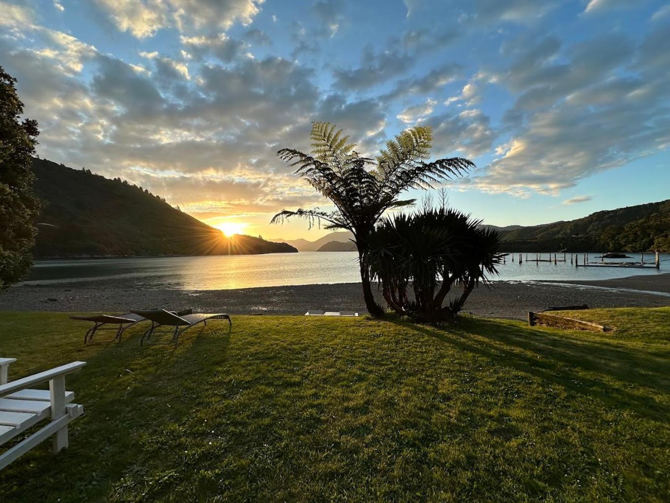 The Portage Resort Экстерьер фото